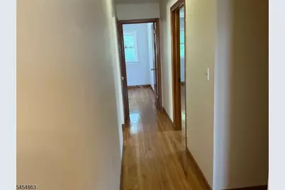 545 Freeman St, Lyndhurst Township, NJ 07071 - Photo 7