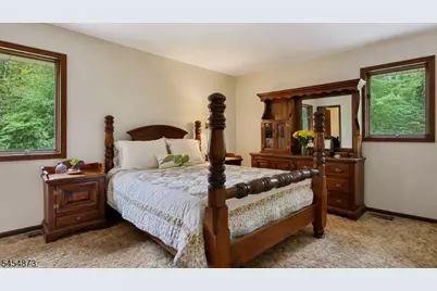 32 Gravel Hill Rd, Union Township, NJ 08802 - Photo 23