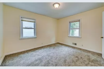 80 Brookline Ave, Nutley, NJ 07110 - Photo 7