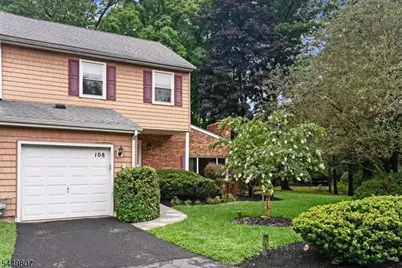 108 Saratoga Sq, Wayne Twp., NJ 07470 - Photo 1