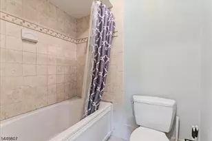 108 Saratoga Square, Wayne Twp., NJ 07470 - Photo 13