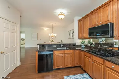 7 Cliff Rd #D2, Woodland Park, NJ 07424 - Photo 9