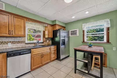 45 Main Ter, Bloomfield, NJ 07003 - Photo 5