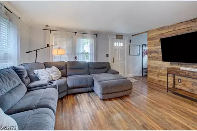 20 Watchung Pl, Bloomfield, NJ 07003 - Photo 3