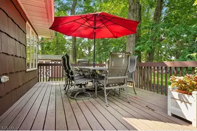 18 Holly Dr, Roxbury Township, NJ 07876 - Photo 27