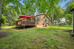 18 Holly Dr, Roxbury Township, NJ 07876 - Photo 25