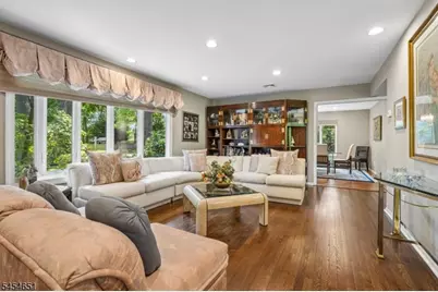 18 Holly Dr, Roxbury Township, NJ 07876 - Photo 11