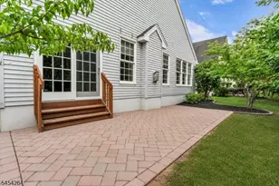 29 Constitution Way, Franklin Township, NJ 08873 - Photo 27