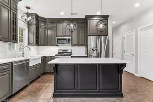 29 Constitution Way, Franklin Township, NJ 08873 - Photo 11