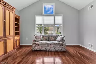 29 Constitution Way, Franklin Township, NJ 08873 - Photo 5