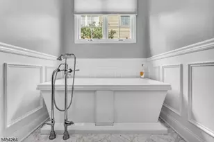 29 Constitution Way, Franklin Township, NJ 08873 - Photo 23