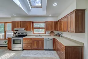 6 Featherbed Ln, Raritan Township, NJ 08822 - Photo 9