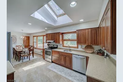 6 Featherbed Ln, Raritan Township, NJ 08822 - Photo 5