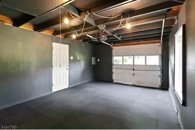 25 Rosedale Ave, Morris Plains, NJ 07950 - Photo 29