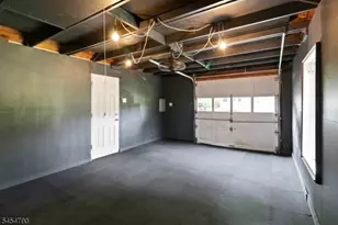 25 Rosedale Ave, Morris Plains, NJ 07950 - Photo 29