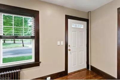 25 Rosedale Ave, Morris Plains, NJ 07950 - Photo 7