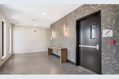 310 W Jersey St #404, Elizabeth, NJ 07202 - Photo 3