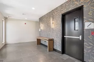 310 W Jersey St, Elizabeth, NJ 07202 - Photo 3