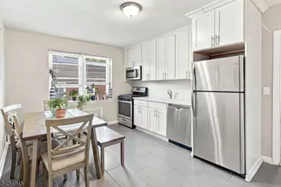 120-122 Tuxedo Pkwy, Newark, NJ 07106 - Photo 17