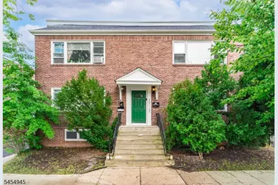 120-122 Tuxedo Pkwy, Newark, NJ 07106 - Photo 1