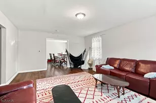 120-122 Tuxedo Pkwy, Newark, NJ 07106 - Photo 3
