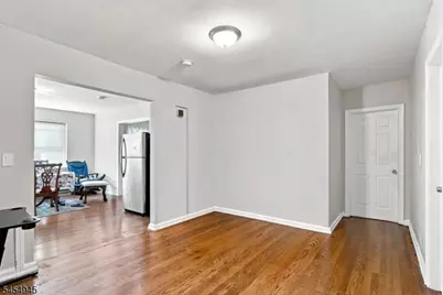 120-122 Tuxedo Pkwy, Newark, NJ 07106 - Photo 9