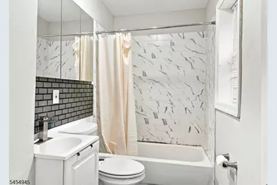 120-122 Tuxedo Pkwy, Newark, NJ 07106 - Photo 11