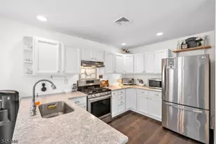 261 Germantown Rd, West Milford, NJ 07480 - Photo 15