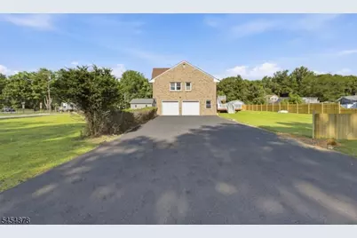 41 Baker St, Mine Hill, NJ 07803 - Photo 3