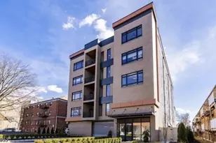 310 W Jersey St, Elizabeth, NJ 07202 - Photo 1