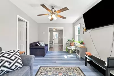 14 N Glen Ave, Mount Arlington, NJ 07856 - Photo 9