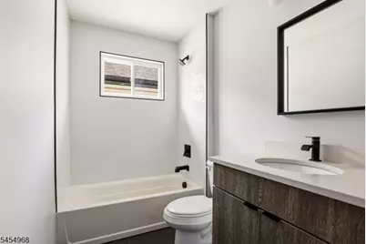 741 Seaport Dr, Elizabeth, NJ 07201 - Photo 25