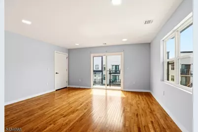 741 Seaport Dr, Elizabeth, NJ 07201 - Photo 9