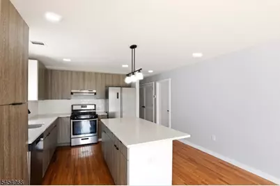 741 Seaport Dr, Elizabeth, NJ 07201 - Photo 13