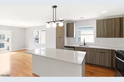 741 Seaport Dr, Elizabeth, NJ 07201 - Photo 15