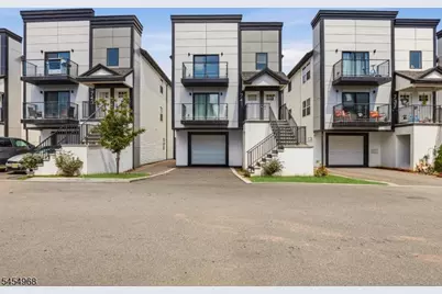 741 Seaport Dr, Elizabeth, NJ 07201 - Photo 1
