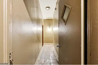 37 Hanford St, Newark, NJ 07114 - Photo 23