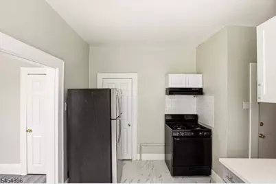 37 Hanford St, Newark, NJ 07114 - Photo 15