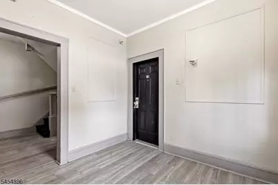 37 Hanford St, Newark, NJ 07114 - Photo 5