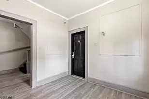 37 Hanford St, Newark, NJ 07114 - Photo 5