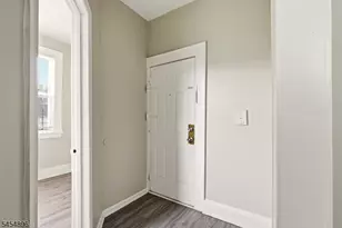 37 Hanford St, Newark, NJ 07114 - Photo 7
