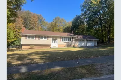 35 Cherokee Trl, Oakland, NJ 07436 - Photo 1
