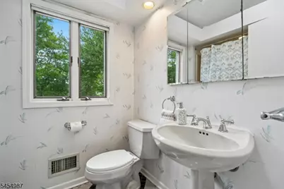 530 E Passaic Ave, Bloomfield, NJ 07003 - Photo 29