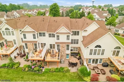 56 Briar Ct, Hardyston Township, NJ 07419 - Photo 5