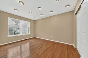 4 Springholm Dr, Berkeley Heights Township, NJ 07922 - Photo 11