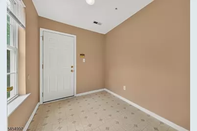 4 Springholm Drive, Berkeley Heights Township, NJ 07922 - Photo 7