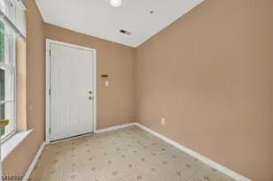 4 Springholm Dr, Berkeley Heights Township, NJ 07922 - Photo 7