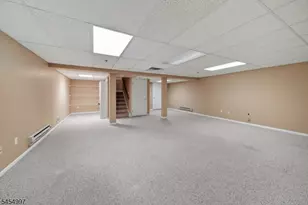 4 Springholm Dr, Berkeley Heights Township, NJ 07922 - Photo 9