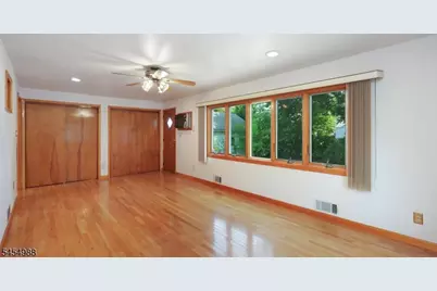 13 Macarthur Ave, Cranford Township, NJ 07016 - Photo 11