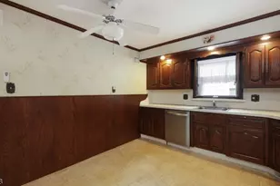 13 Macarthur Ave, Cranford Township, NJ 07016 - Photo 9